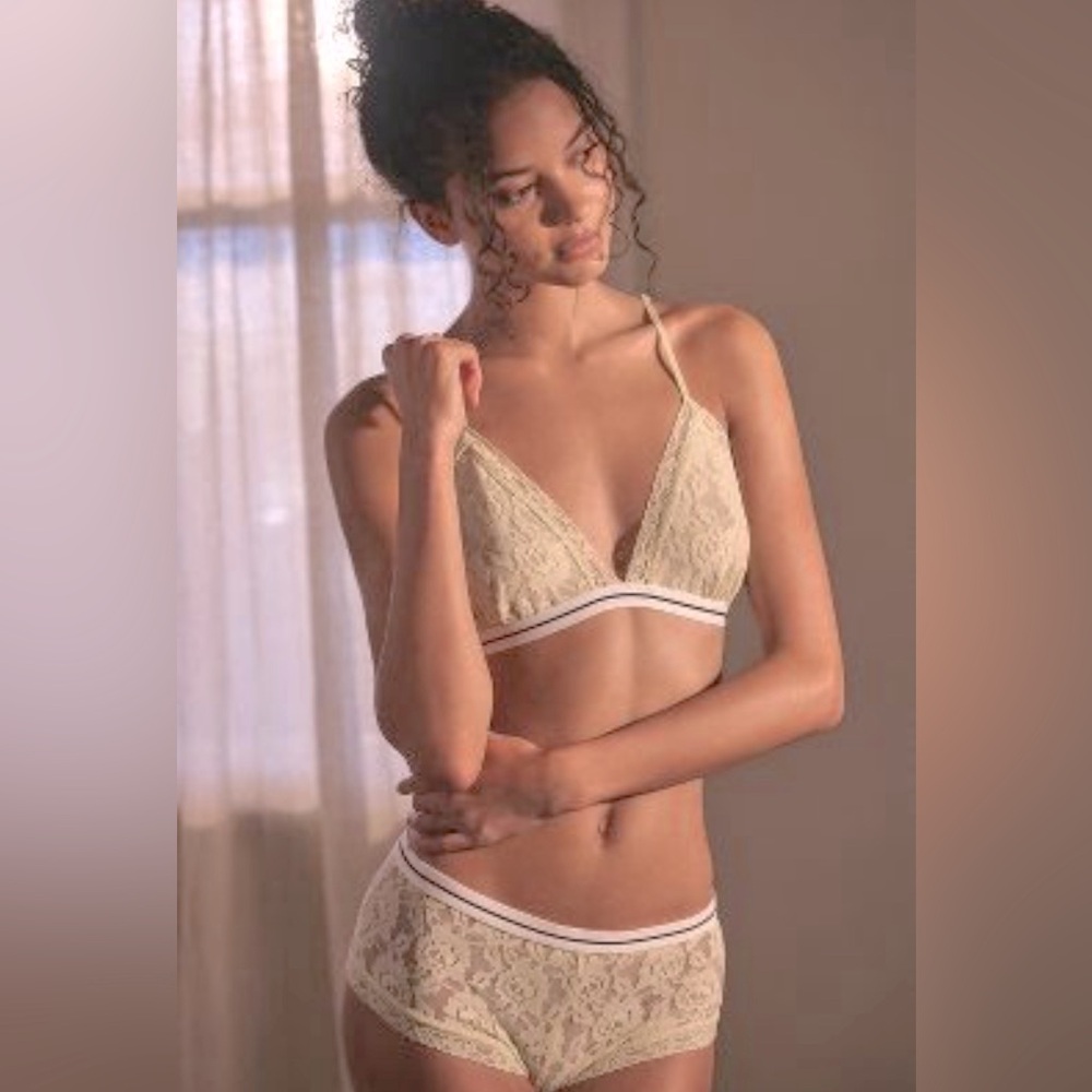 Anthropologie Lace Triangle Soft Bra